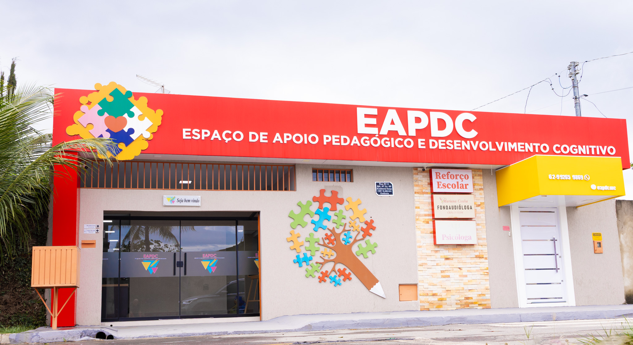 Fachada da EAPDC